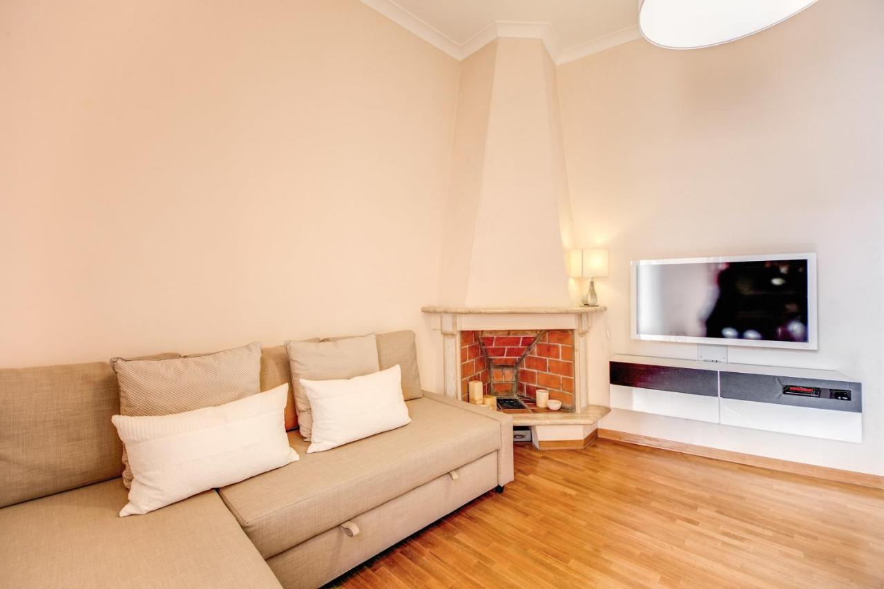 Elegant Apartment Behind The Colosseum Roma Habitación foto